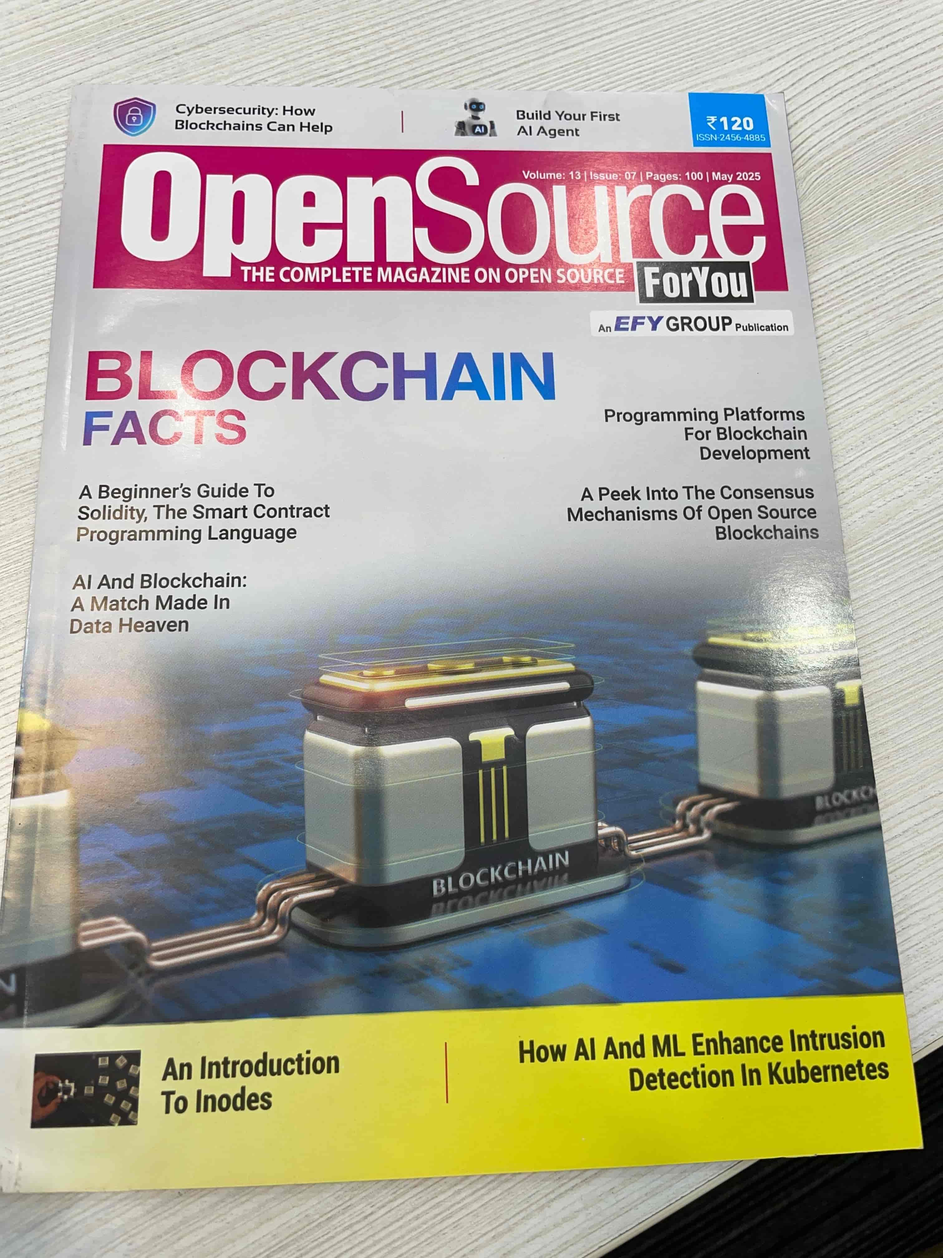 Open source magazine